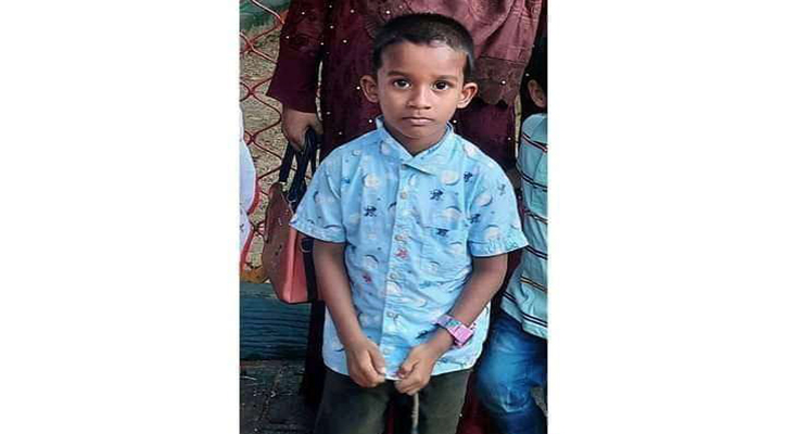 বাড়ির সামনে থেকে নিখোঁজ, ৫ দিনেও মেলেনি Somoybulletin বাড়ির সামনে থেকে নিখোঁজ, ৫ দিনেও মেলেনি সন্ধান