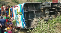1 dies, 20 injured as bus falls into ditch in Jhenaidah