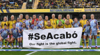 Sweden's players stand in solidarity with Spain