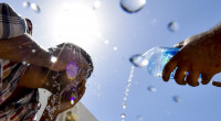 Mild to moderate heatwave sweeps parts of Bangladesh
