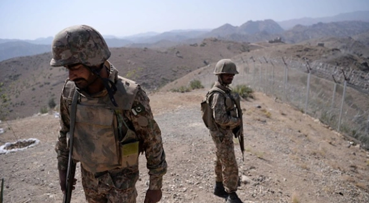 আফগান সীমান্তে গুলিতে ৫ পাকিস্তানি সেনা নিহত 