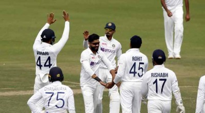 জাদেজার রেকর্ডে লঙ্কানদের ইনিংস ব্যবধানে হারাল ভারত