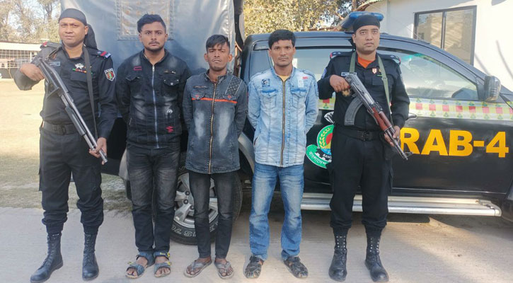 আশুলিয়ায় হেরোইন-ফেনসিডিলসহ আটক ৩