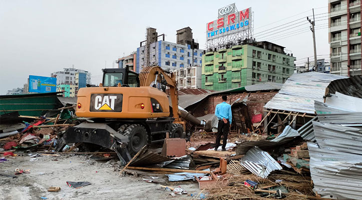 কক্সবাজারে ২১ অবৈধ স্থাপনা উচ্ছেদ