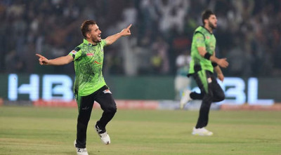 পিএসএলের শিরোপা লাহোর কালান্দার্সের
