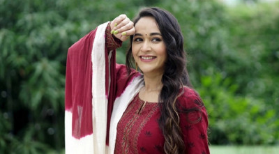 চরিত্রবান স্বামী চান অহনা