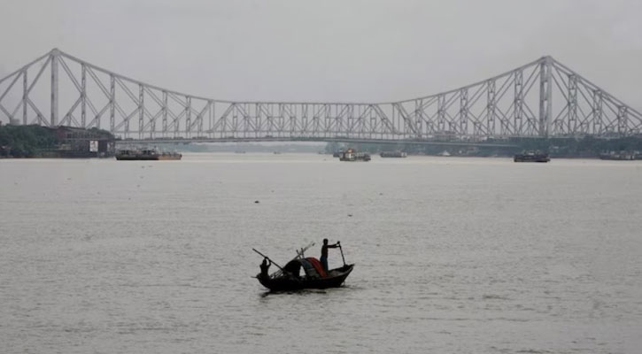 গঙ্গার নিচ দিয়ে মেট্রো ছুটবে ৯ এপ্রিল, যুক্ত হবে হাওড়া-কলকাতা