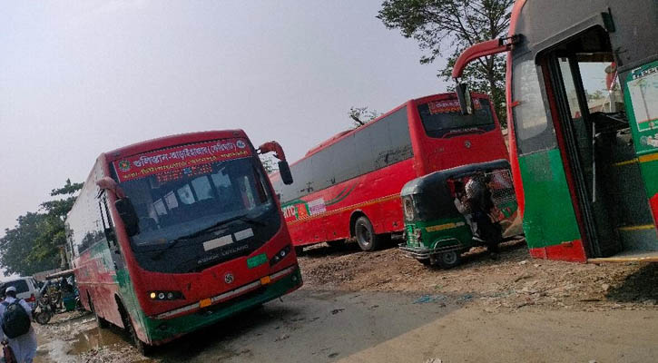 বিআরটিসি বাসে অতিরিক্ত ৪০ টাকা ভাড়া আদায়ে সমালোচনা