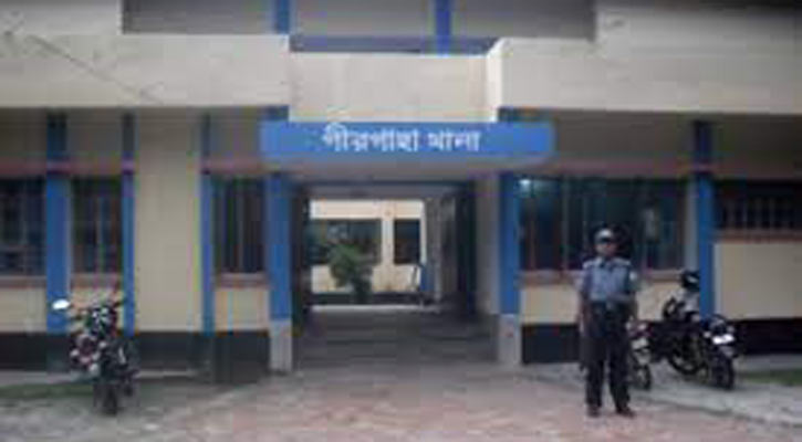 পীরগাছায় ছাদ থেকে পড়ে প্রাণ গেল যুবকের