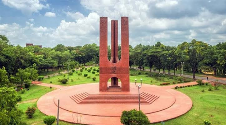 জাবিতে যৌন হেনস্তার অভিযোগে একজনকে গণপিটুনি