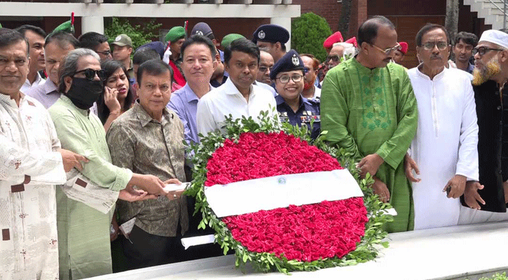 জুলিও কুরি পদক প্রাপ্তির ৫০ বছর উপলক্ষে বঙ্গবন্ধুর সমাধিতে শ্রদ্ধা