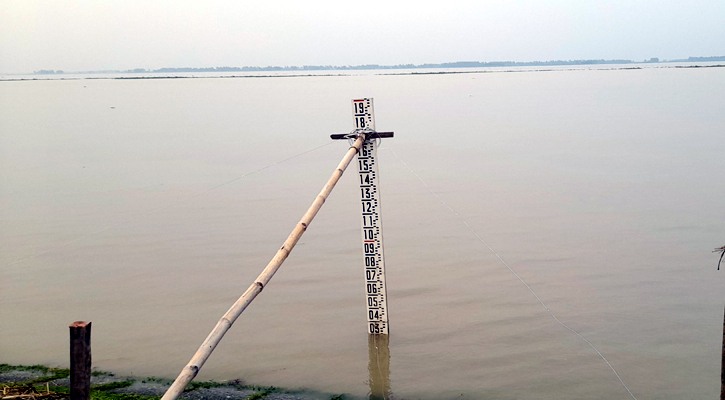 সিরাজগঞ্জে যমুনার সঙ্গে বাড়ছে অভ্যন্তরীণ নদ-নদীর পানিও