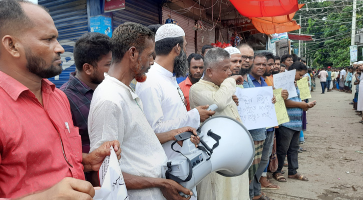 মনপুরায় নিরবচ্ছিন্ন বিদ্যুতের দাবিতে মানববন্ধন