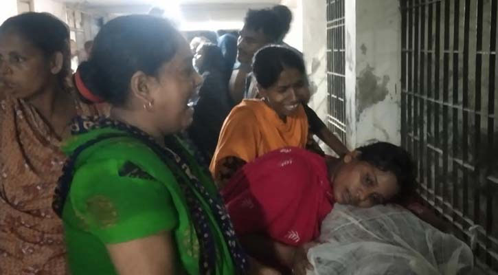 গাজীপুরে দেয়াল ধসে ৩ শ্রমিক নিহত