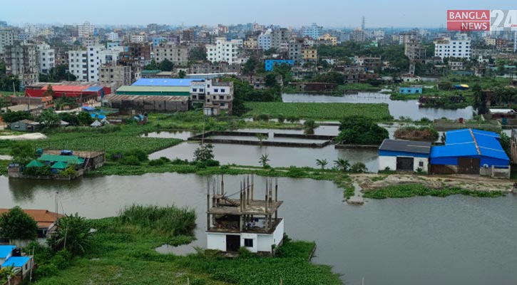 জলাবদ্ধতায় দুর্ভোগে ডিএনডির বাসিন্দারা