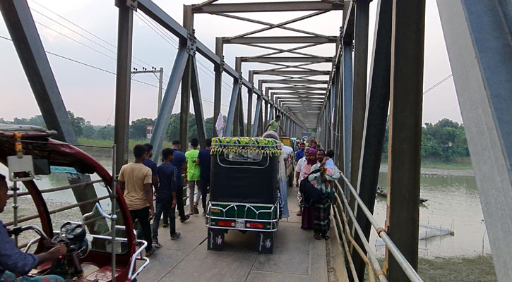 পাগলা নদীর ওপর নতুন সেতু নির্মাণের ভিত্তি স্থাপন