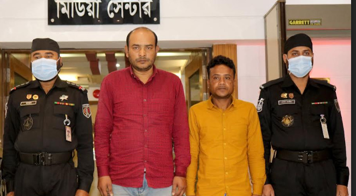 পূর্বপরিকল্পনা অনুযায়ী অতর্কিত গুলি ছোড়েন তারা