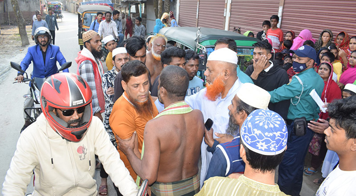 বিড়ালে মাছ খেয়ে ফেলা নিয়ে দ্বন্দ্বে তিনজনকে কুপিয়ে জখম, আটক ২