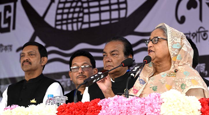 কারো কাছে মাথা নত করব না: শেখ হাসিনা
