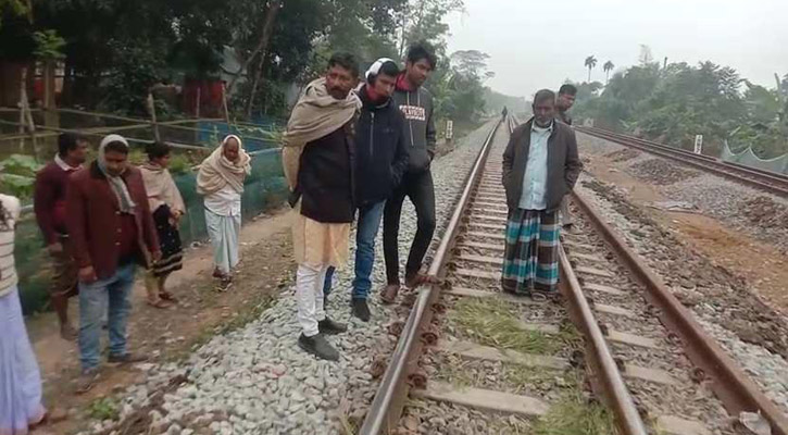 আখাউড়ায় ‘পর্যটক এক্সপ্রেস’ ট্রেনের ধাক্কায় কৃষক নিহত