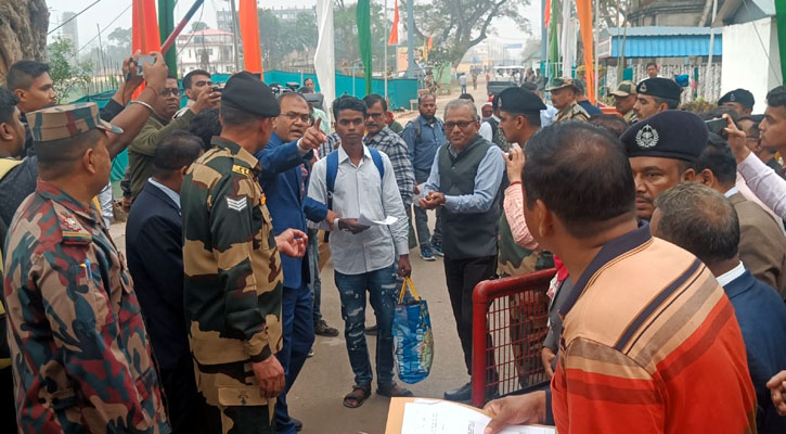 দেশে ফিরল দালালের খপ্পরে পড়ে সর্বস্বান্ত হওয়া ১২ বাংলাদেশি