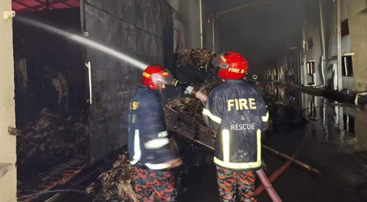 আগুন নেভানোর ব্যবস্থা ছিল না পুড়ে যাওয়া পাটকলে: ফায়ার সার্ভিস