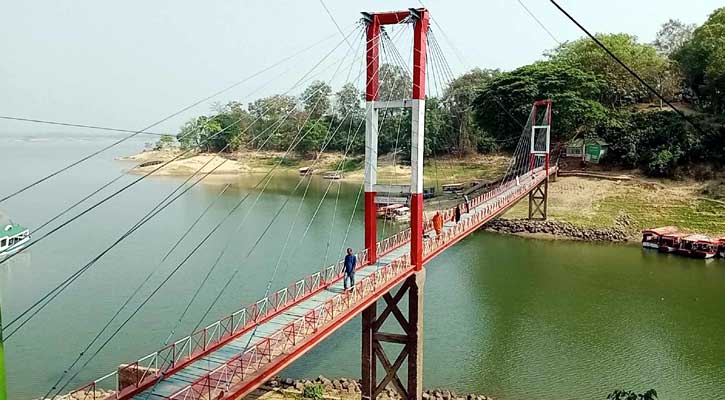 ঈদের ছুটিতে পর্যটক বরণে প্রস্তুত রাঙামাটি