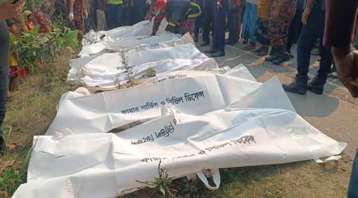 ফরিদপুরে বাস-পিকআপভ্যান সংঘর্ষে নিহত বেড়ে ১৪