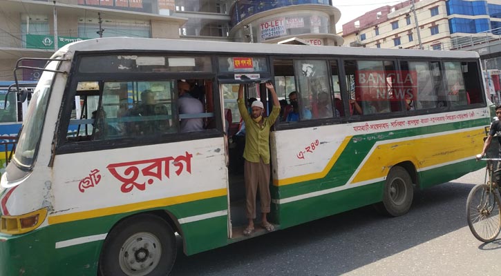 তুরাগ পরিবহনের ২ বাসের চাপায় ট্রাফিক কনস্টেবল আহত