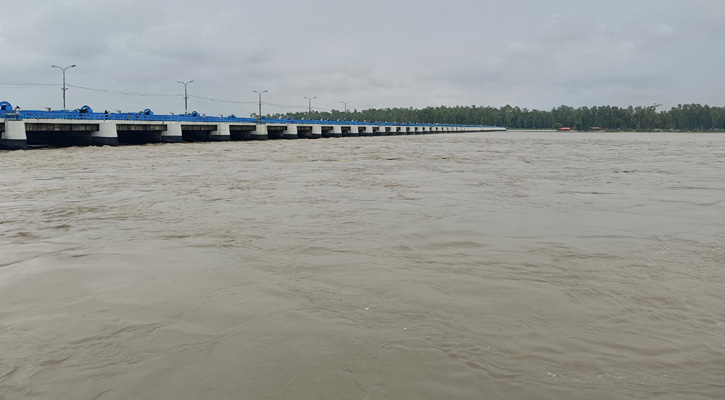 তিস্তার পানি বিপৎসীমা ছুঁই ছুঁই, আতঙ্কে নিম্নাঞ্চলের মানুষ