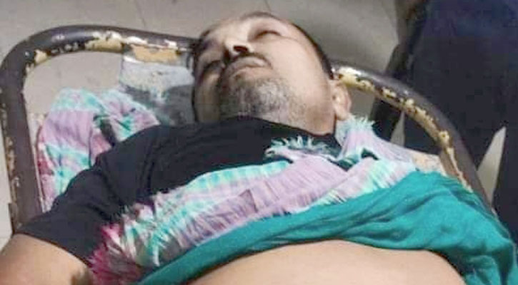 বগুড়ায় বখাটেদের ছুরিকাঘাতে ব্যবসায়ী নিহত, স্ত্রী আহত 