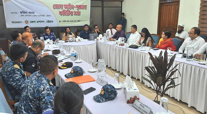 অনিবন্ধিত সিএনজি অটোরিকশার বিরুদ্ধে অভিযান শুরু হবে: জেলা প্রশাসক