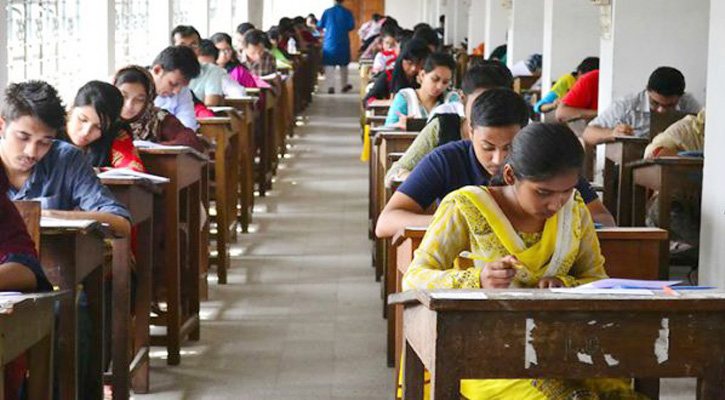 বিসিএস পরীক্ষা তিনবারের বেশি নয়