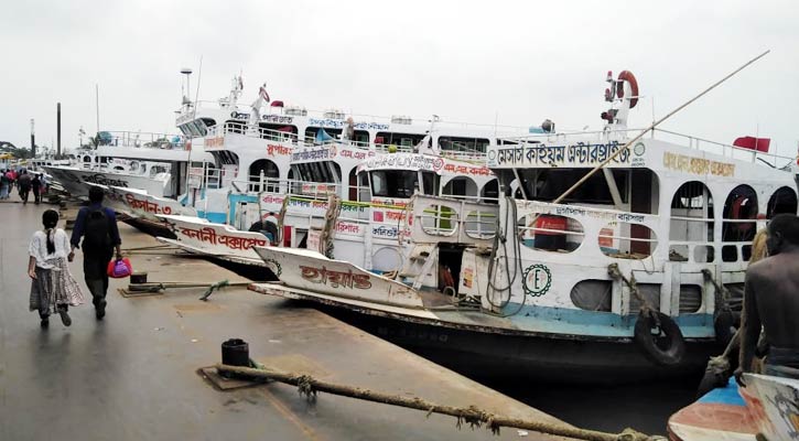 ২২ ঘণ্টা পর বরিশালে লঞ্চ চলাচল শুরু