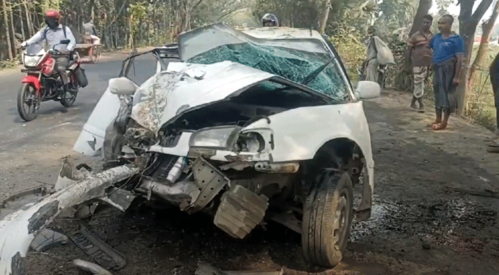 নাটোরে গাছের সঙ্গে প্রাইভেটকারের ধাক্কা, বাবা-মেয়ে নিহত