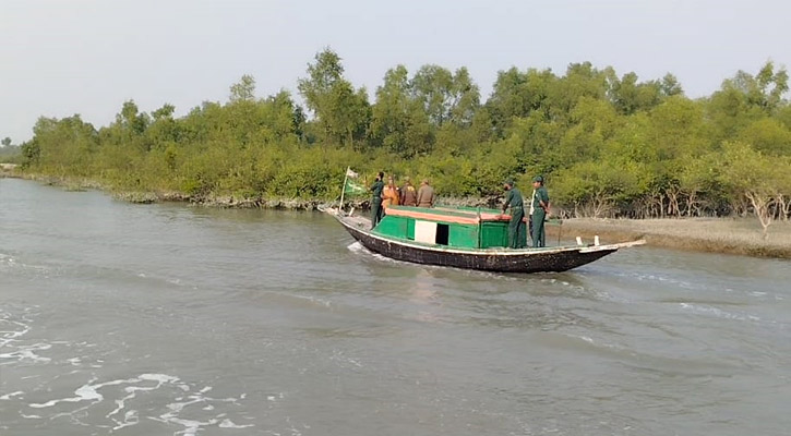 ঈদে সুন্দরবনে বাড়তি সতর্কতা, বনকর্মীদের ছুটি বাতিল