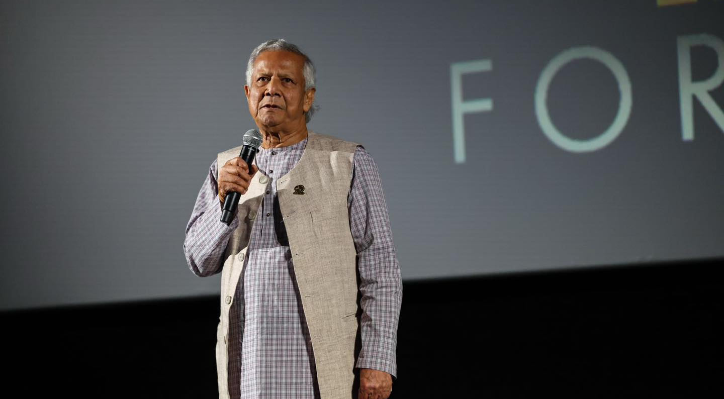 চাকরির পেছনে না ঘুরে তরুণদের উদ্যোক্তা হতে হবে: প্রধান উপদেষ্টা