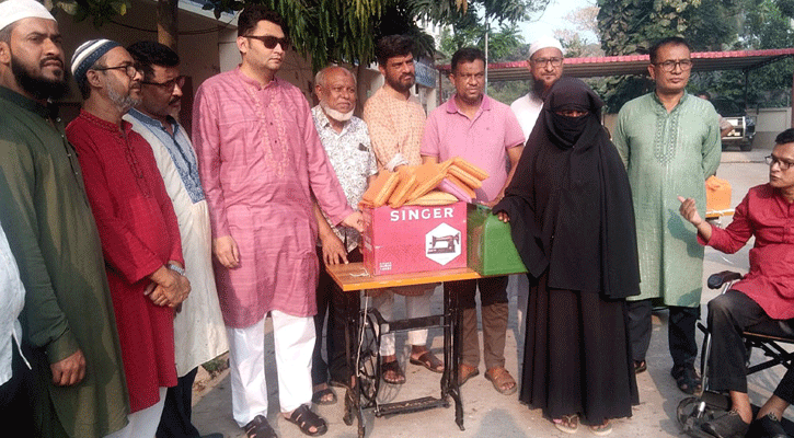 বসুন্ধরা শুভসংঘের সেলাই মেশিন আনোয়ারার নতুন পথের দিশা