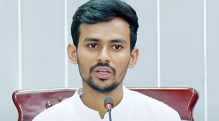 বৈষম্যের প্রতীক নয়, জনগণের সেবক হোক পুলিশের পরিচয়: আসিফ মাহমুদ