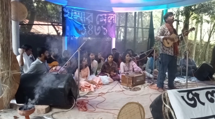 কেন্দুয়ায় চলছে ব্যতিক্রমী ‘খনার মেলা’