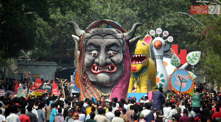 ‘ফ্যাসিবাদের মুখাকৃতি’ নিয়ে বর্ষবরণের আনন্দ শোভাযাত্রা