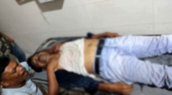 মেয়েকে উত্ত্যক্ত করার প্রতিবাদ করায় বাবাকে হত্যা