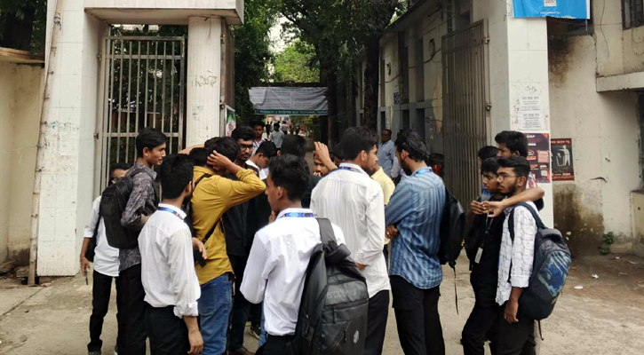 সন্ধ্যায় মশাল মিছিলের ডাক কারিগরি শিক্ষার্থীদের