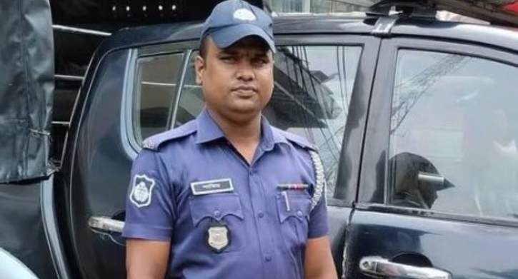 দর্শনায় ব্যারাকে মিলল পুলিশ কনস্টেবলের ঝুলন্ত মরদেহ 