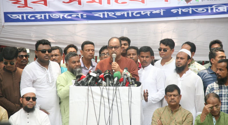 ইলিয়াস আলীকে গুমের জন্য হাসিনার ফাঁসি চাইলেন শামসুজ্জামান দুদু