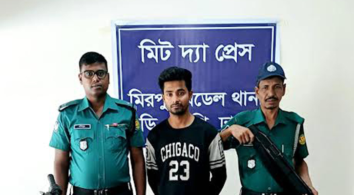 মিরপুরে রিকশা থামিয়ে ছিনতাইয়ের ঘটনায় গ্রেপ্তার ১
