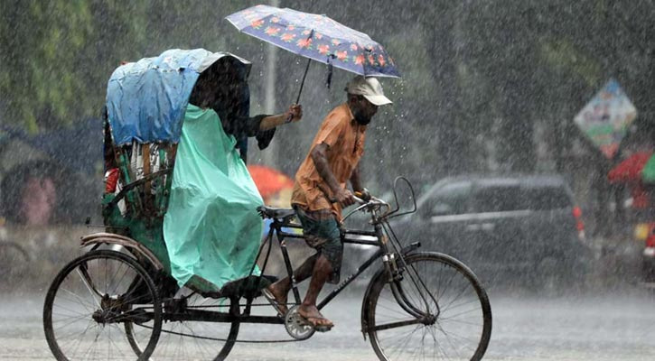 বৈশাখী বৃষ্টিতে ভিজল সকালের ঢাকা, বজ্রপাতের পূর্বাভাস
