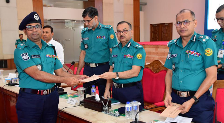 ডিএমপির মাসিক অপরাধ সভায় শ্রেষ্ঠ হলেন যারা