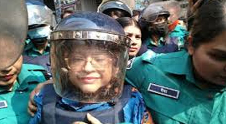 কাঠগড়ায় কাঁদলেন ব্যারিস্টার তুরিন আফরোজ