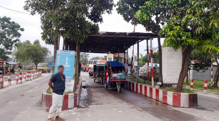 ১০ টাকার টোল নিয়ে দুপক্ষের সংঘর্ষ, আহত ৩